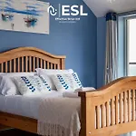 4 En Suite Bedroom Home Overlooking New Quay Sea
