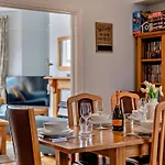 4 Bed In Brixham 77206
