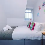 Charming Apartments - Rocky Ln Chambers Flat 5