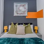 2 Bedroom Flat Next To Brighton Station & Beach I Sleep 8