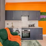2 Bedroom Flat Next To Brighton Station & Beach I Sleep 8