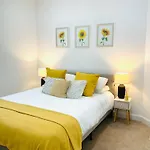 Harling House - Prestwick - 4 Bedrooms