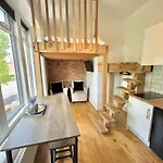 Flat 14, 10 St John'S