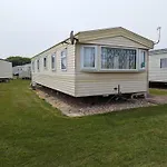 Butlins Skegness 8 Berth Caravan With Free Wifi And Bedding