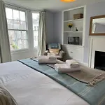 Rose Cottage - Central Dartmouth