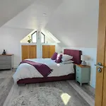 Surfers Lodge - Rest Bay, Porthcawl