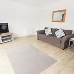26 Coedrath Park