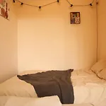 Cozy 1 Bedroom Flat Near Beach Sleeps 4