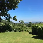 Holly Lodge Sleeps 6-10 Wheelchair Access