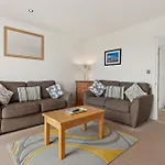 Surf Deck - Spectacular Views Close To Beach