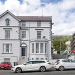 Abbey Road Boutique Holiday Apartment