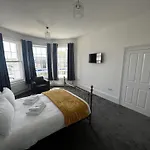 George Street House