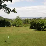 Pine Tree Lodge