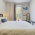 Apartment In Southend-On-Sea