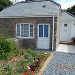Rose'S Cottage