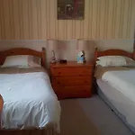 Lewinsdale Lodge
