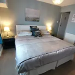 Greenlands Guest House