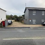 Abingdon Lodge & Suit