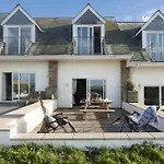 4 Glendorgal Sands, Newquay