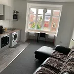 Glad Apartments