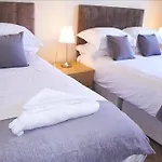 The Palm Suite