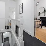 Clapham House - Air Host & Stay - Anfield - 4 Bedrooms