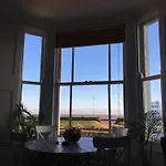 Moray Beachside Apartments