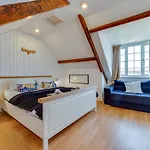 Woodbine Cottage