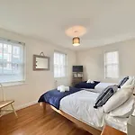 1 Captain'S Rest Modern 2 Bedroom Brixham Harbour Flat