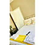 Love Care Apartments, 46 Westmorland Avenue, Blackpool, Fy1 5Pg
