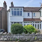 Finest Retreats - Penrhyn Avenue