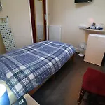 Lynmoore Guest House