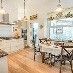 5 Bed In Bonchurch Ic076