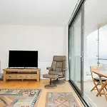 2 Horizon View