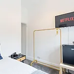 Suite #2 - Central Location - Private Ensuite, Smart Tv, Fast Wifi By Yoko Property