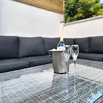 Garden Lodge