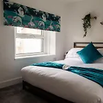 Victoria Street Apartments