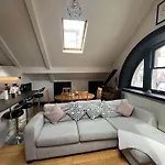 City Centre Penthouse Loft Apartment