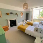 Bloomfield House