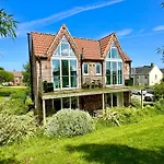 Oyster Cottage