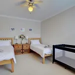 Northfield Cottage - 4 Bedroom Home