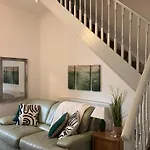 Stadium Cottage - Close To Centre, Stadium, Nissan And Crownworks Studios