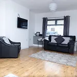 Cheerful 3-Bedroom Home With Free Street Parking
