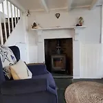 Kilburnie Cottage