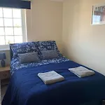 Quaint Beachside Cottage