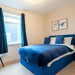 Clifford House - Prime Location - Free Parking, Fast Wifi And Smart Tv By Yoko Property