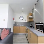 Campbell Square Apartment 3