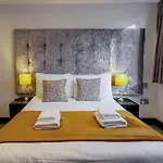 Sinclair'S Rooms