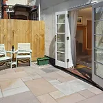 Overstream Annexe, Porlock