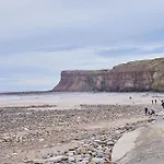 Host & Stay - The Lobster Pot